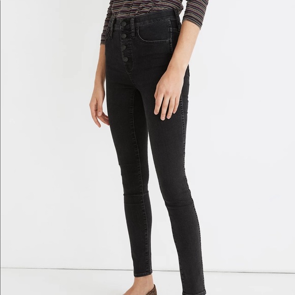 Madewell 10" High-Rise Skinny Jeans in Robert Wash: Button-Front Edition 28 - Picture 3 of 13